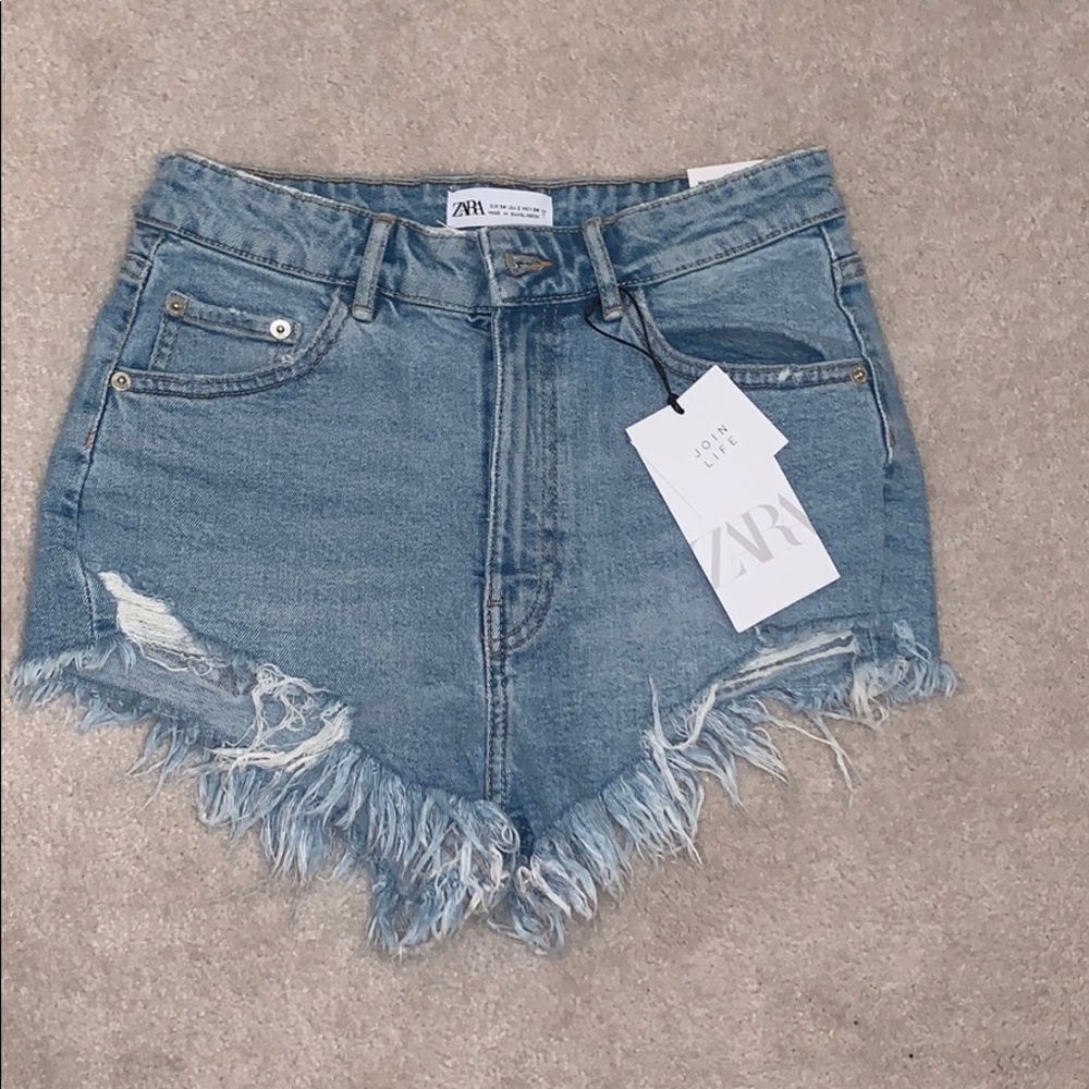 Zara Ripped Denim Shorts High Waisted BRAND NEW